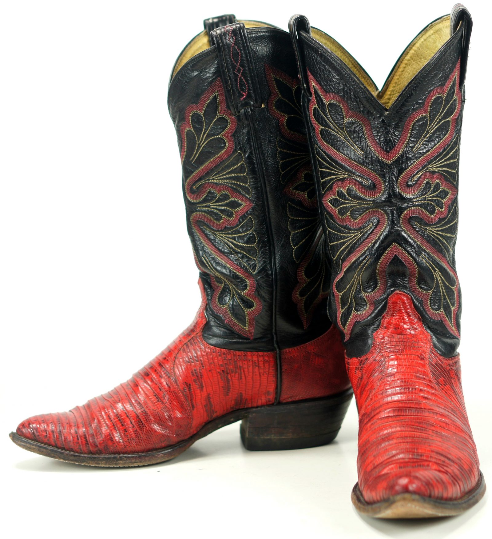 red lizard boots