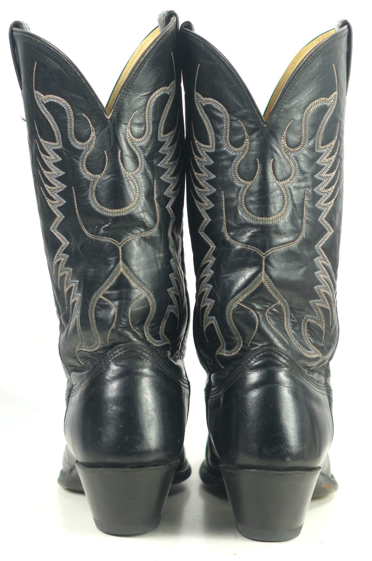 knee high black cowboy boots