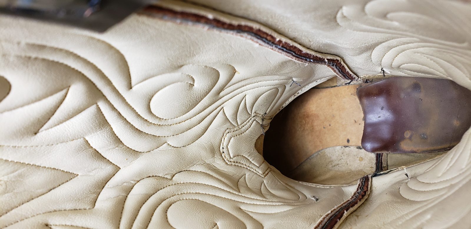 Acme Glossy Black Cherry Cowboy Boots Vintage USA Made Pointy Toe Men