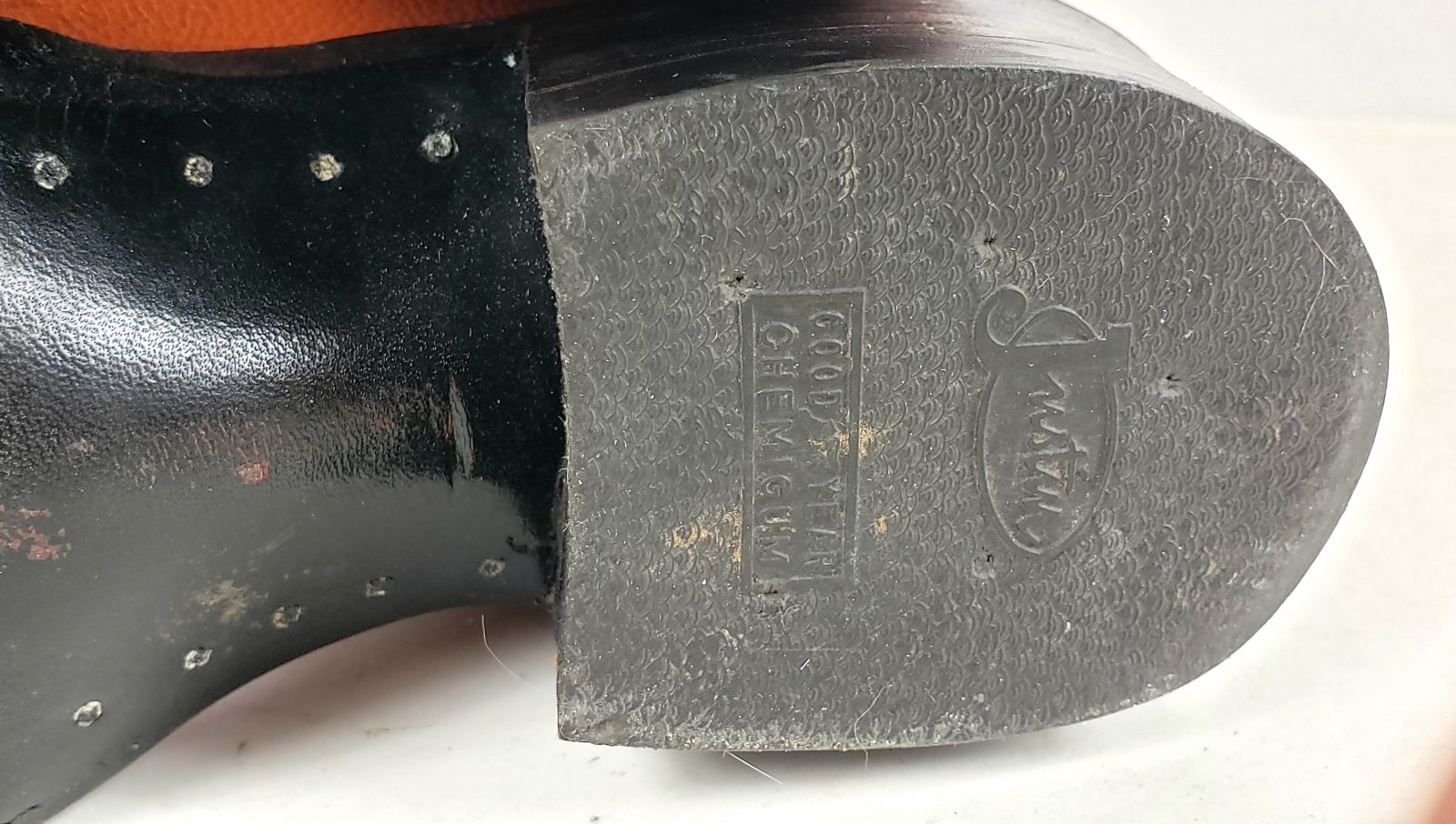 Justin Caramel Leather 18-Inch Tall Cowboy Boots Inlay Yellow Roses Women