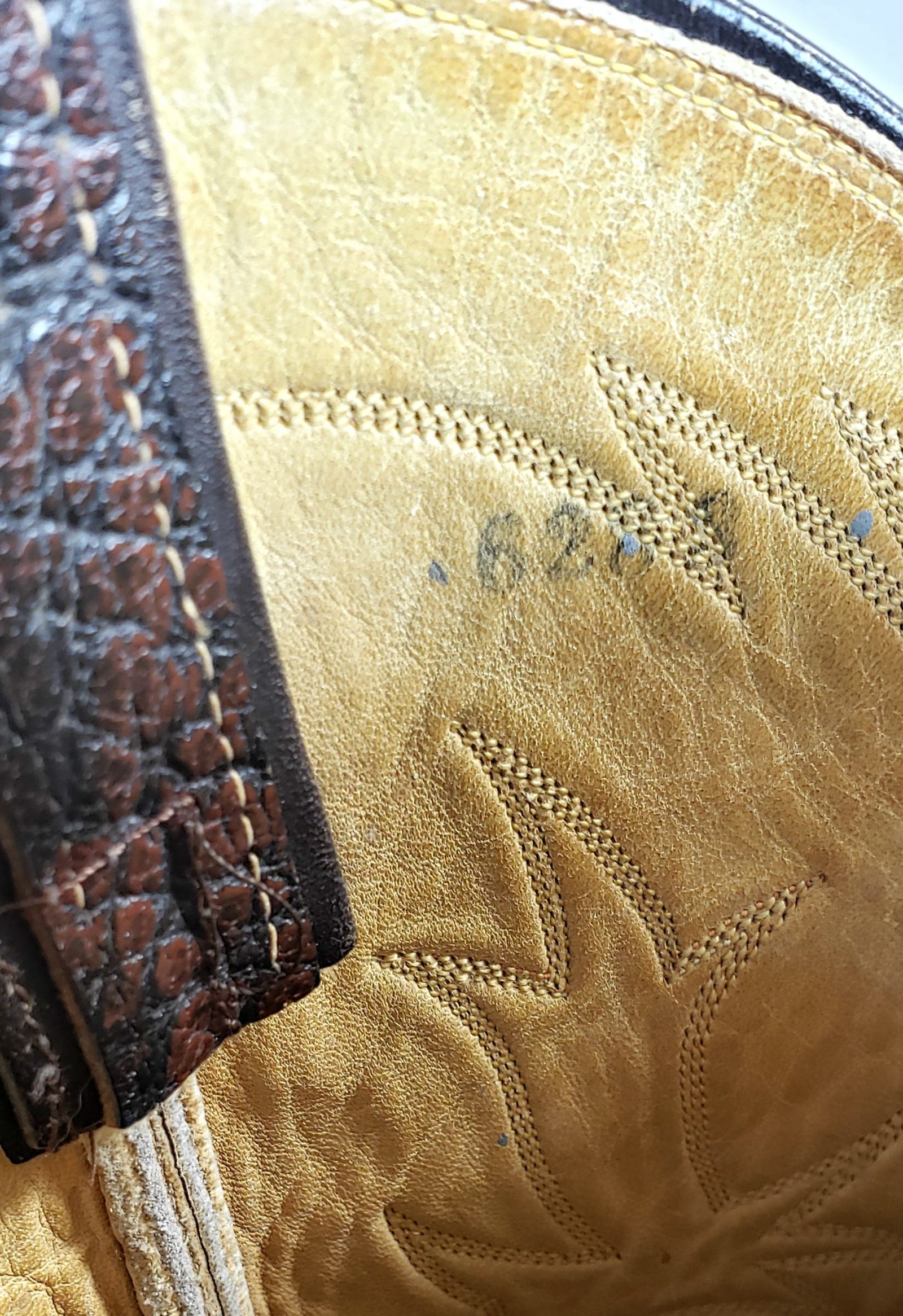 Tony Lama Cowboy Boots Peanut Brittle Vintage 70s Black Label USA Made Mens (11)