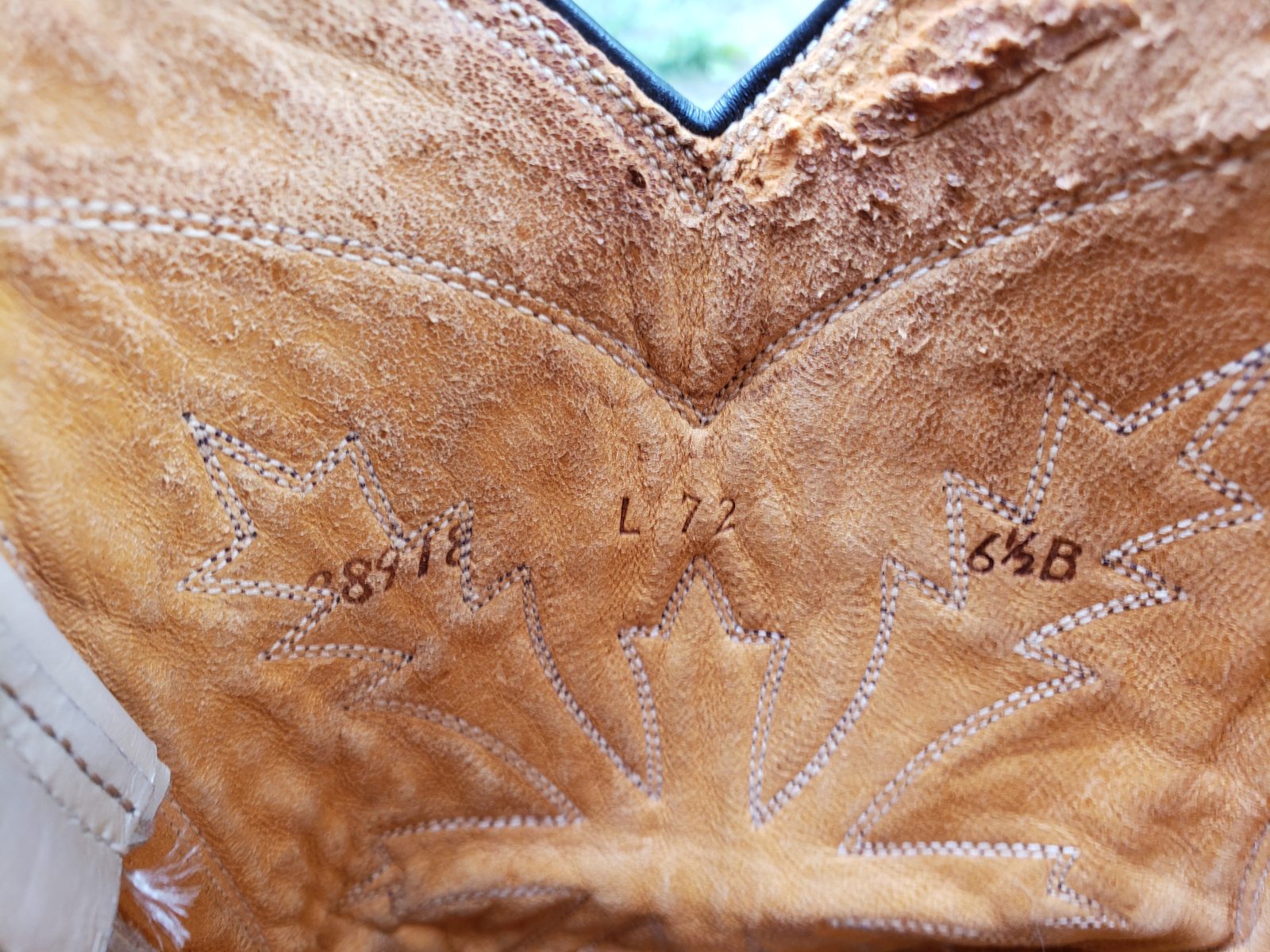 Nocona Cream Cowboy Western Boots Brown Wingtips Vintage US Made Women