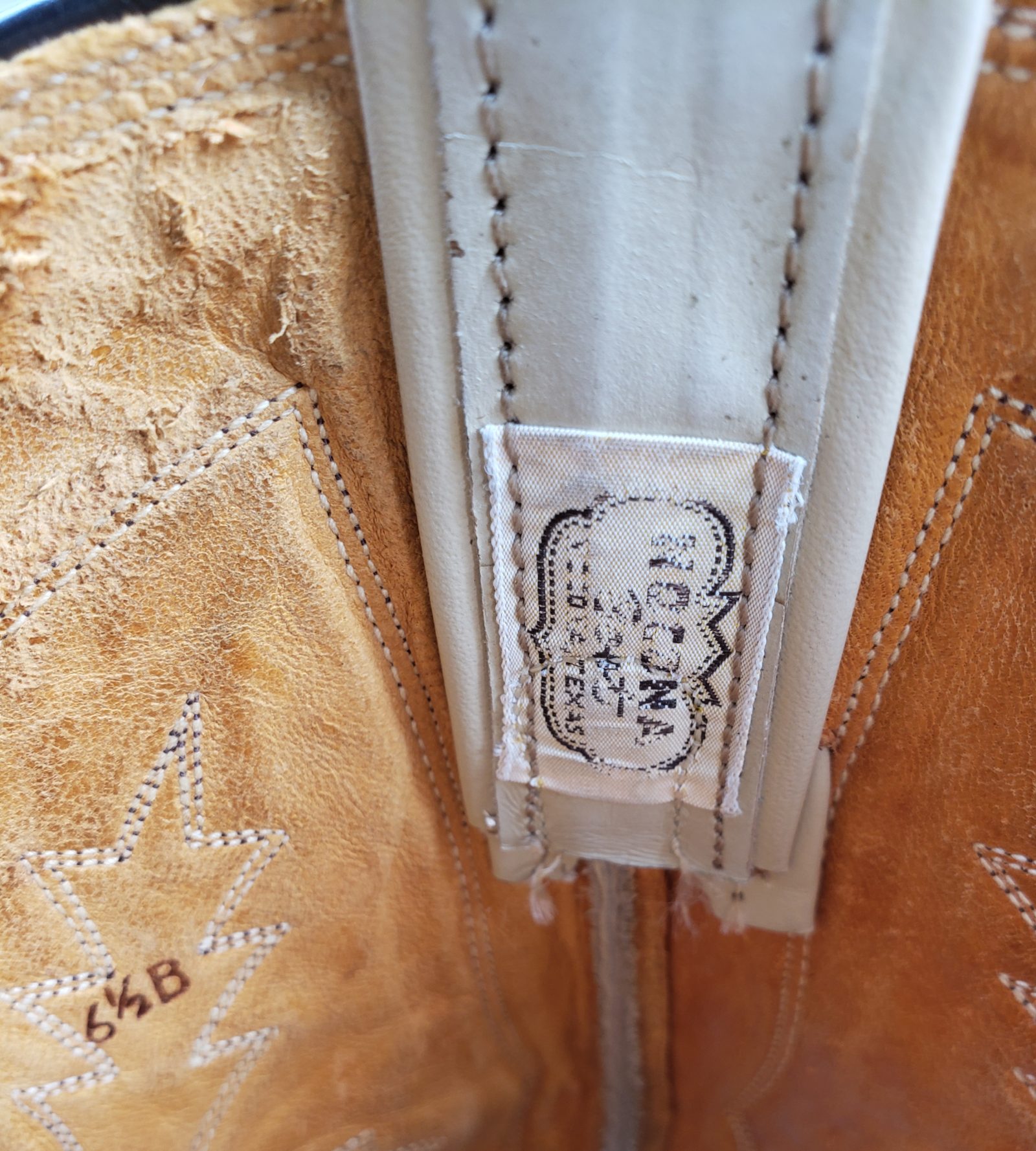 Nocona Cream Cowboy Western Boots Brown Wingtips Vintage US Made Women